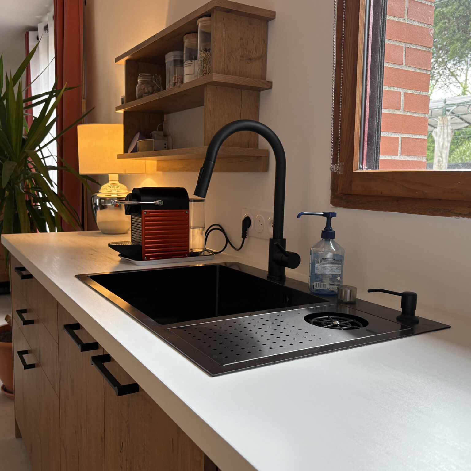 Aménagement de cuisine en bois clair fabriquée à Toulouse